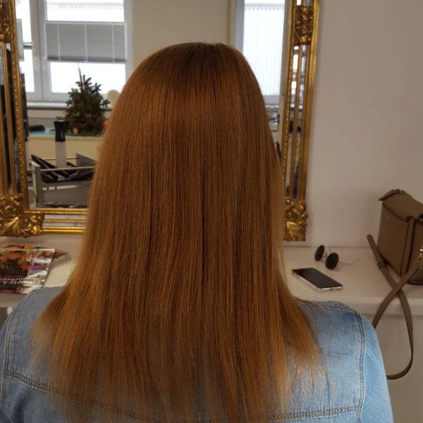 Rote Haare dünn und ausgefranst alles vor der Behandlung